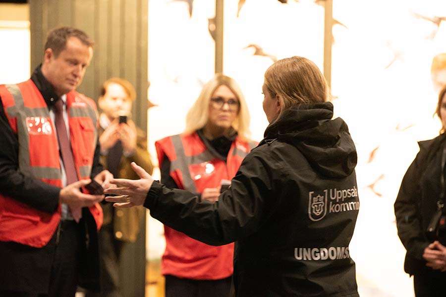 Ministrarpratar med en annan person