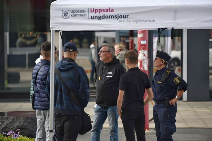 Polis och trygghetsvandrare