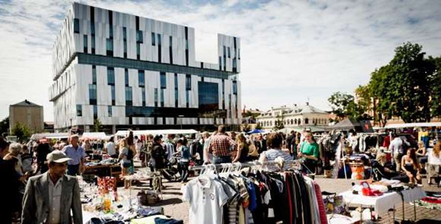 Torgmarknaden på Vaksala torg