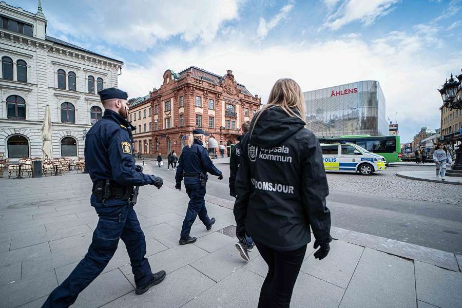 Polisen går på stan med Uppsala Ungdomsjour