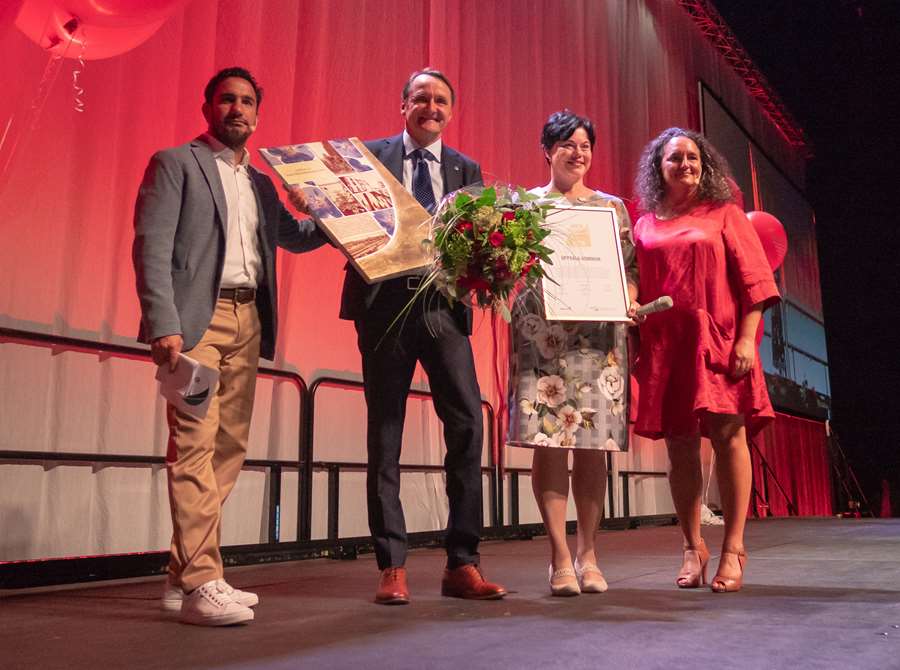 Ardalan Shekarabi, Joachim Danielsson, Marlene Burwick och Anna Kelly vid prisutdelningen i Malmö. Foto: Highshot