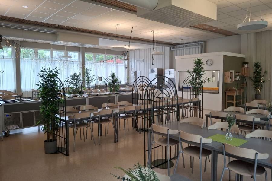 Tunabergsskolans matsal.jpg
