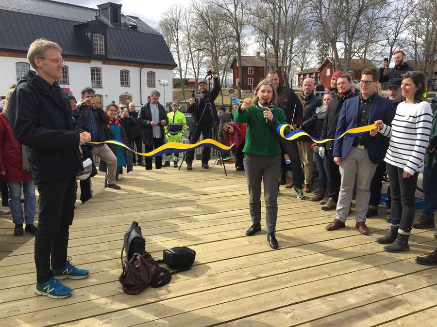 Miljöminister Karolina kog (MP) inviger Asptrappan i Ulva kvarn
