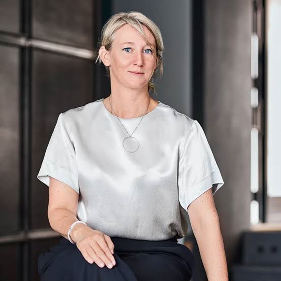 Porträtt av Åsa Kallstenius. Fotografi.