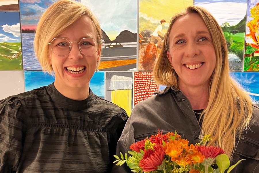 Jennie Claesson (L), utbildningsnämndens ordförande tillsammans med Maria Baum.