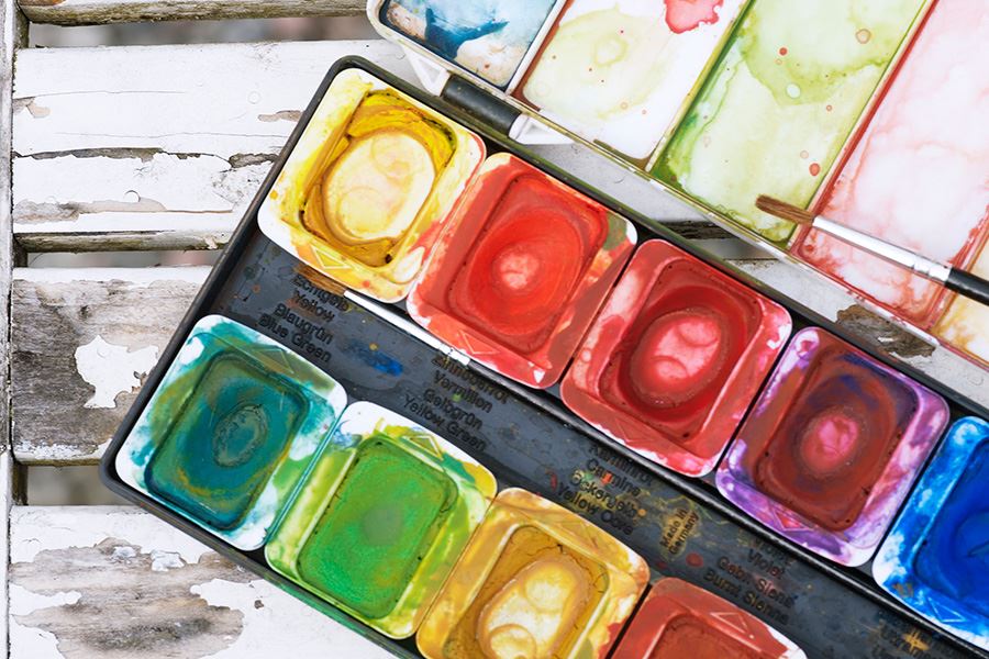 Ett etui med vattenfärger