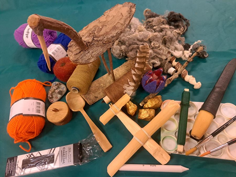 Olika material för att göra hantverk