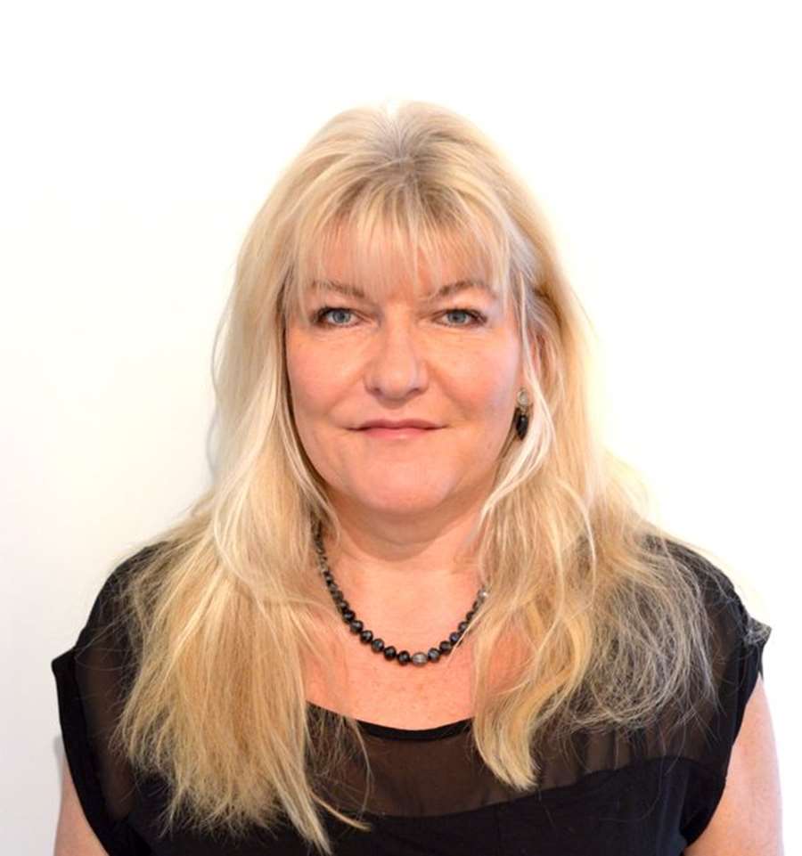 Monika Hedberg får Uppsala kommuns jämställdhetsråds hedersomnämnande 2021. Foto_Niclas_Hedberg