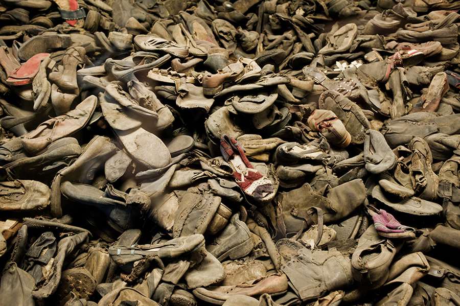 En enorm mängd skor från Förintelsens offer