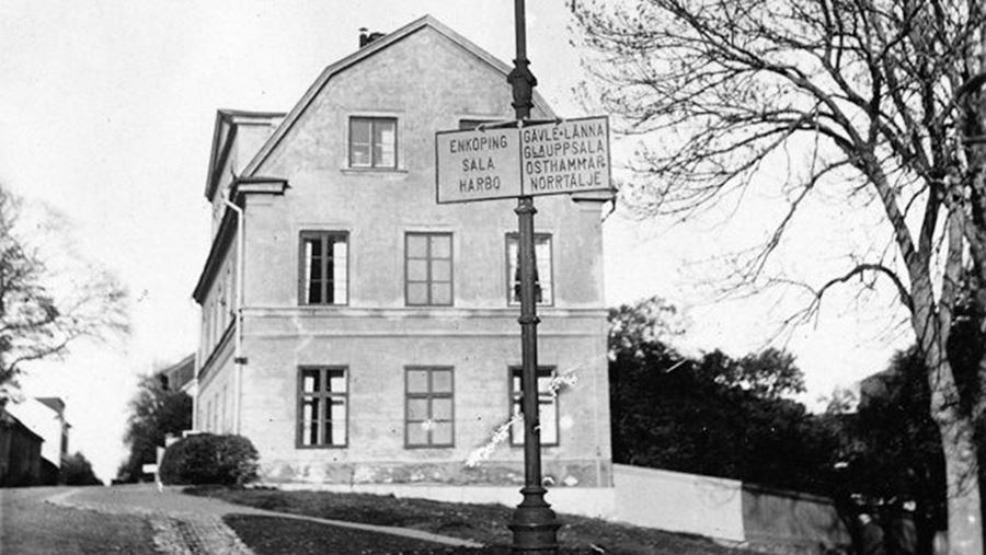 Fastighet på övre slottsgatan