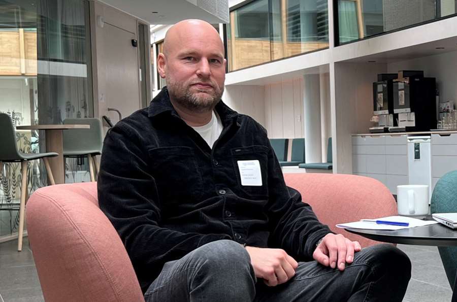 Daniel besöker en upphandlare