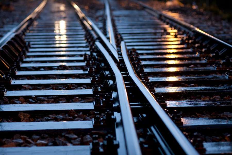 Från två till fyra spår. Regeringen måste få med utbyggnaden av fyrspåret Uppsala-Stockholm i Trafikverkets plan, skriver Uppsala kommun i ett yttrande. Foto: johner.se/Hasse Bengtsson