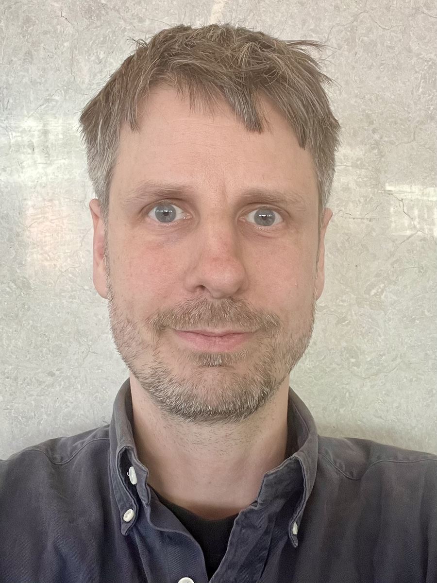 Porträtt av Henrik Ljungman. Fotografi.