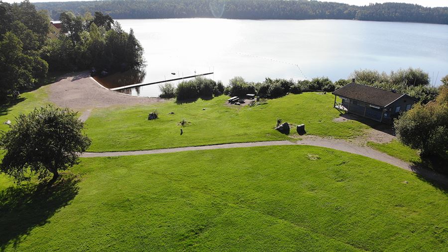 Lyssnaängsbadet drönarbild