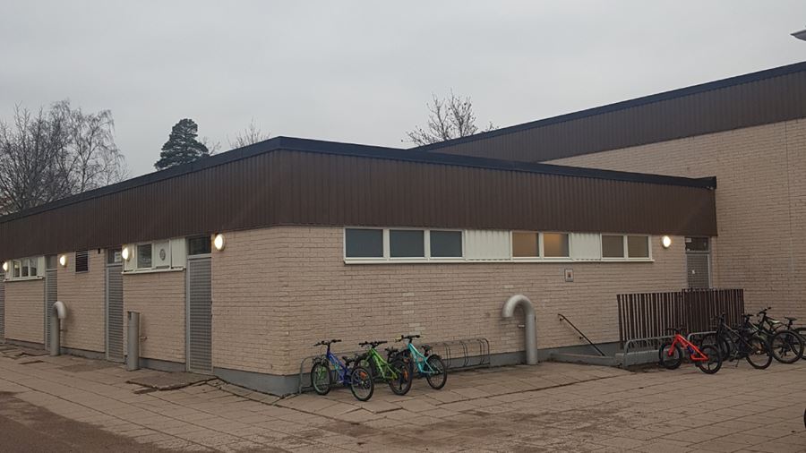 Sunnersta skolan omklädningsrum damer