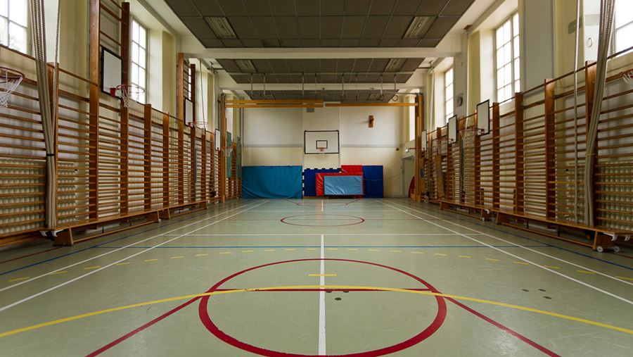 Interiörbild Sverkerskolans idrottshall.