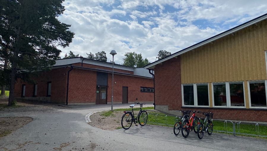 Exteriörbild Uppsävjaskolans idrottshall