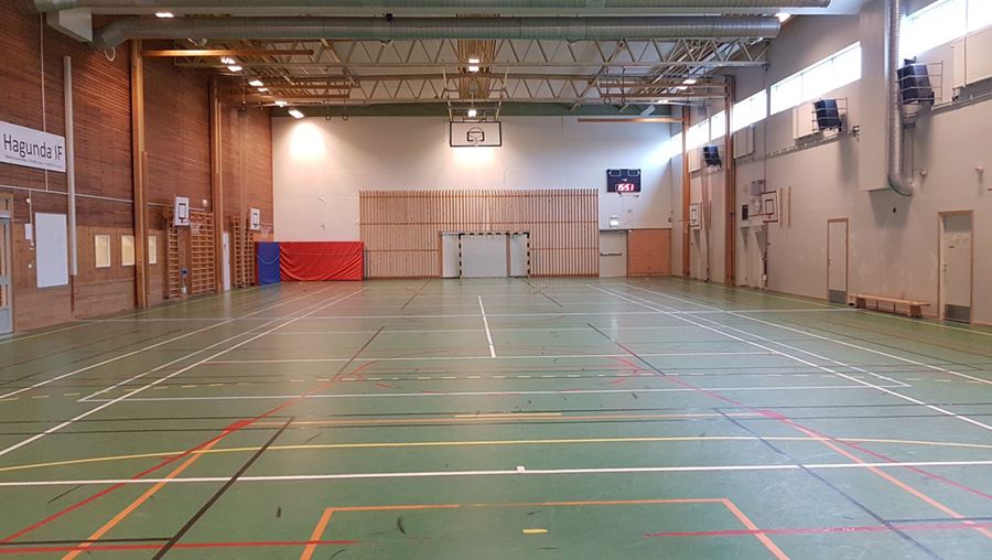 Interiörbild Vänge skolas idrottshall