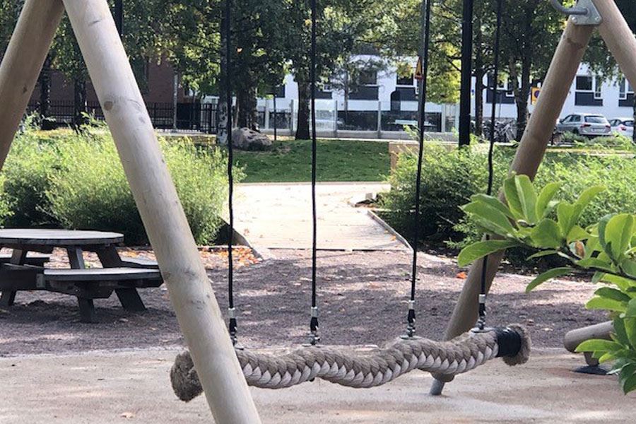 Batteriparken gungställning och träspång