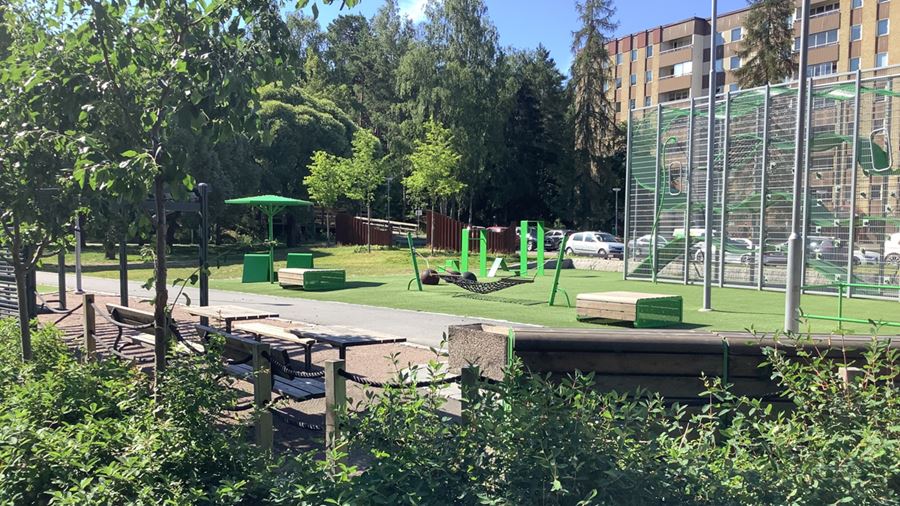 Lekplats i parken.