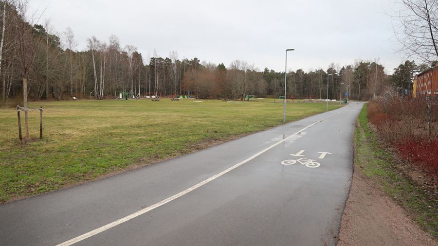 Cykelbanan som går förbi Norbyvreten.