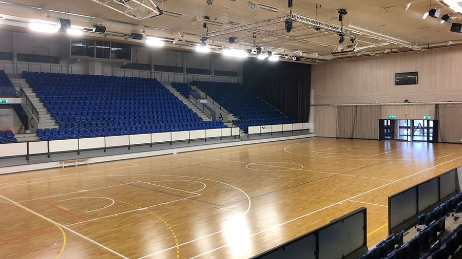 Fyrishov hall A golv och läktare