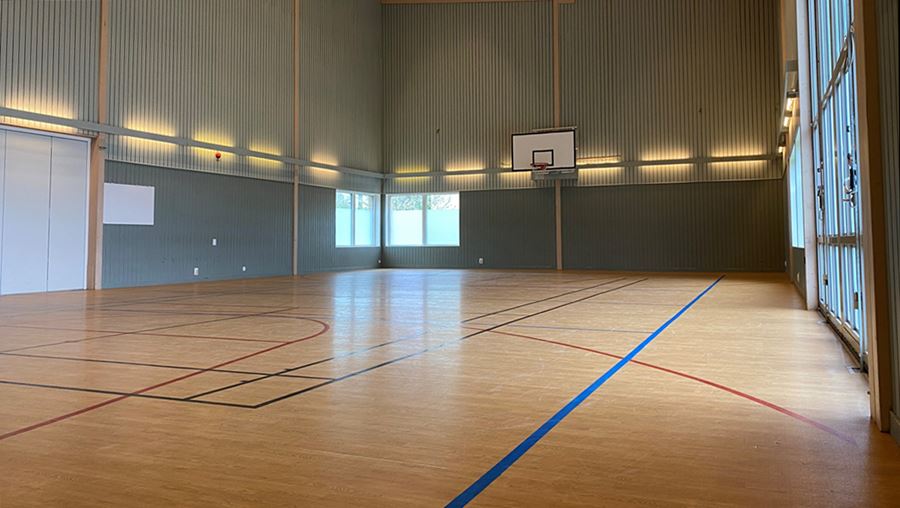 Interi&#246;rbild Korskyrkans idrottshall.