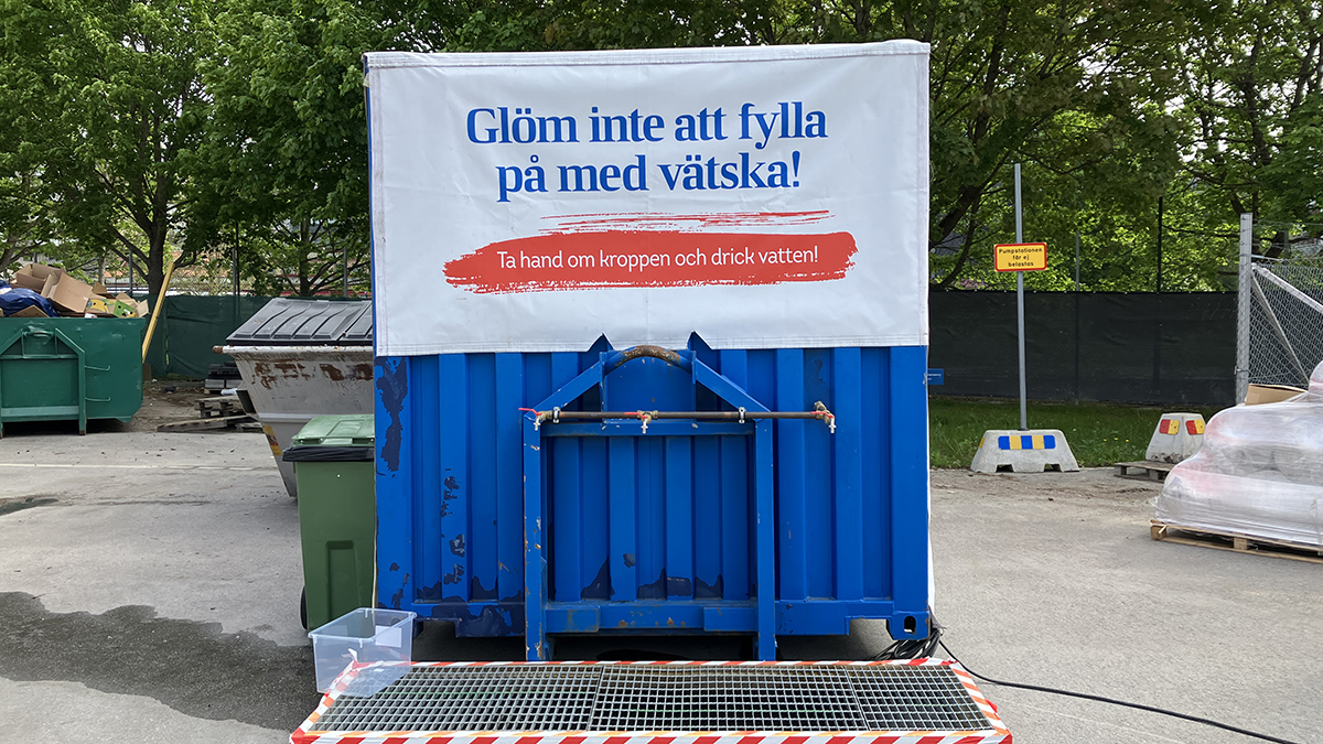 Container med vatten.