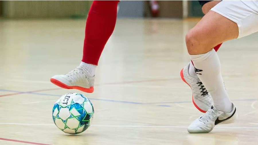 Futsal en variant av fotboll.